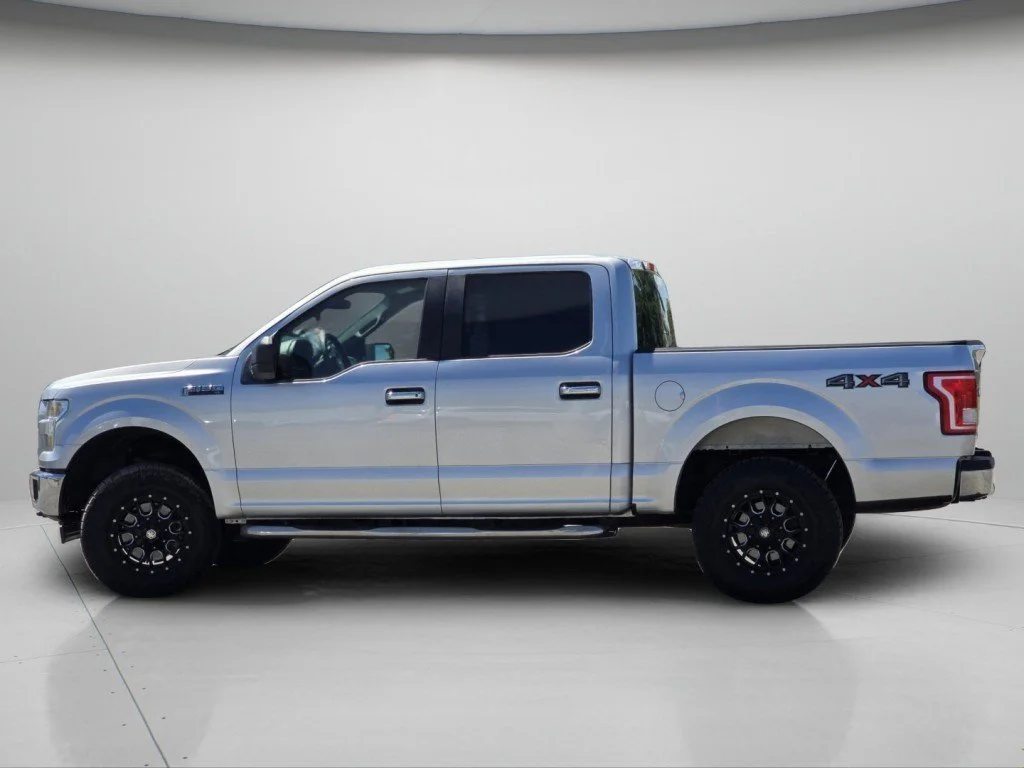 Used 2017 Ingot Silver Ford XL image 17