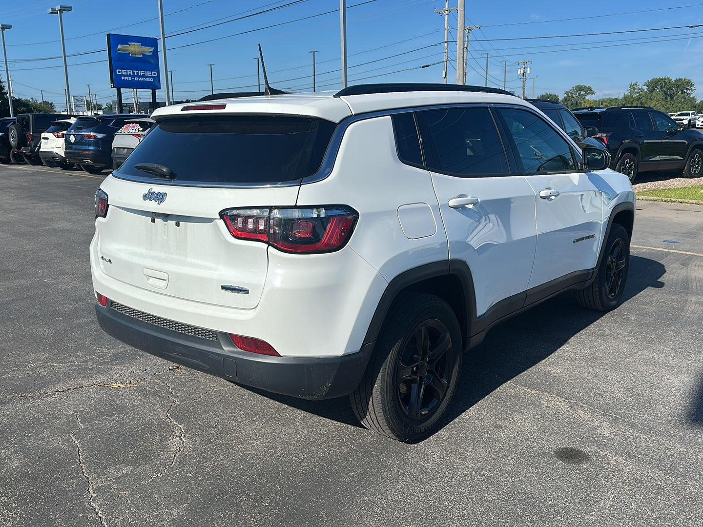 Used 2023 Bright White Clearcoat Jeep Latitude image 2