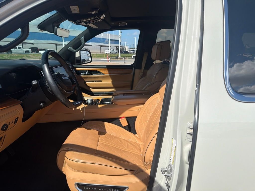 Used 2022 White Jeep Series III image 5