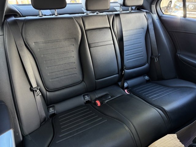 2025 Mercedes-Benz C-Class Sedan C 300 - Photo 34