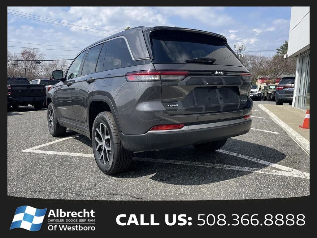 New 2026 Baltic Gray Metallic Clear-Coat Exterior Paint Jeep Limited image 3
