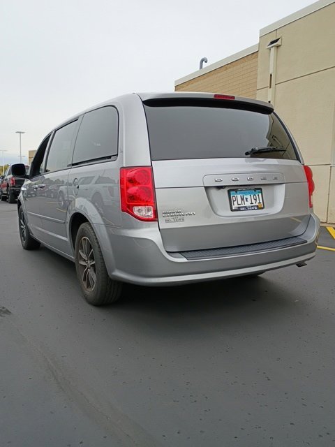 Used 2017 Silver Dodge SE Plus image 3