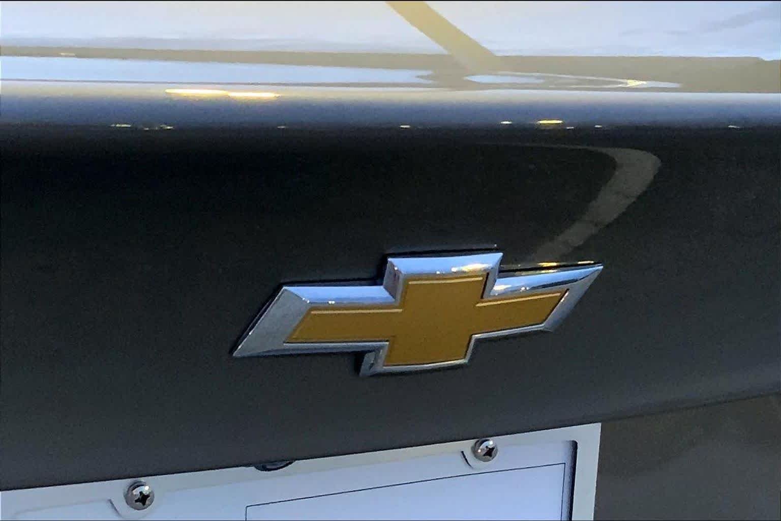 Used 2020 Stone Gray Metallic Chevrolet LT image 10