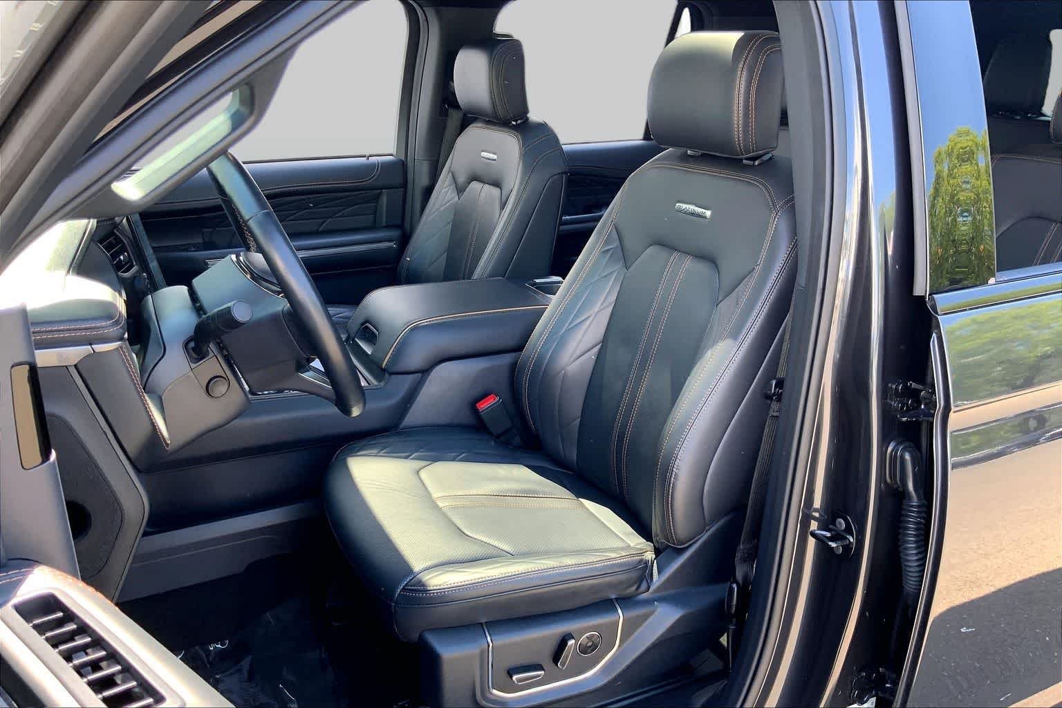 Pre-Owned 2024 Ford Expedition Platinum