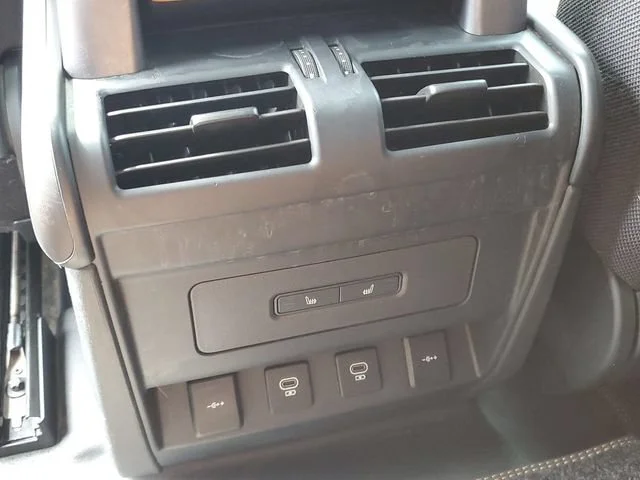 Used 2022 Gray Land Rover X image 28