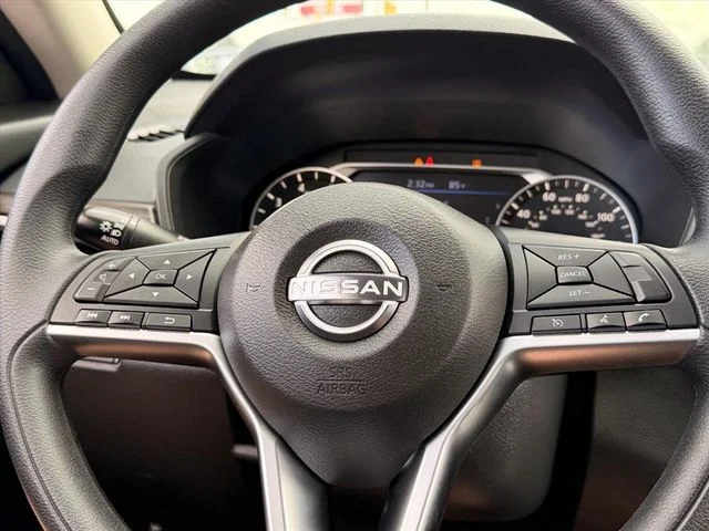 Used 2025 Red Nissan 2.5 SV image 21