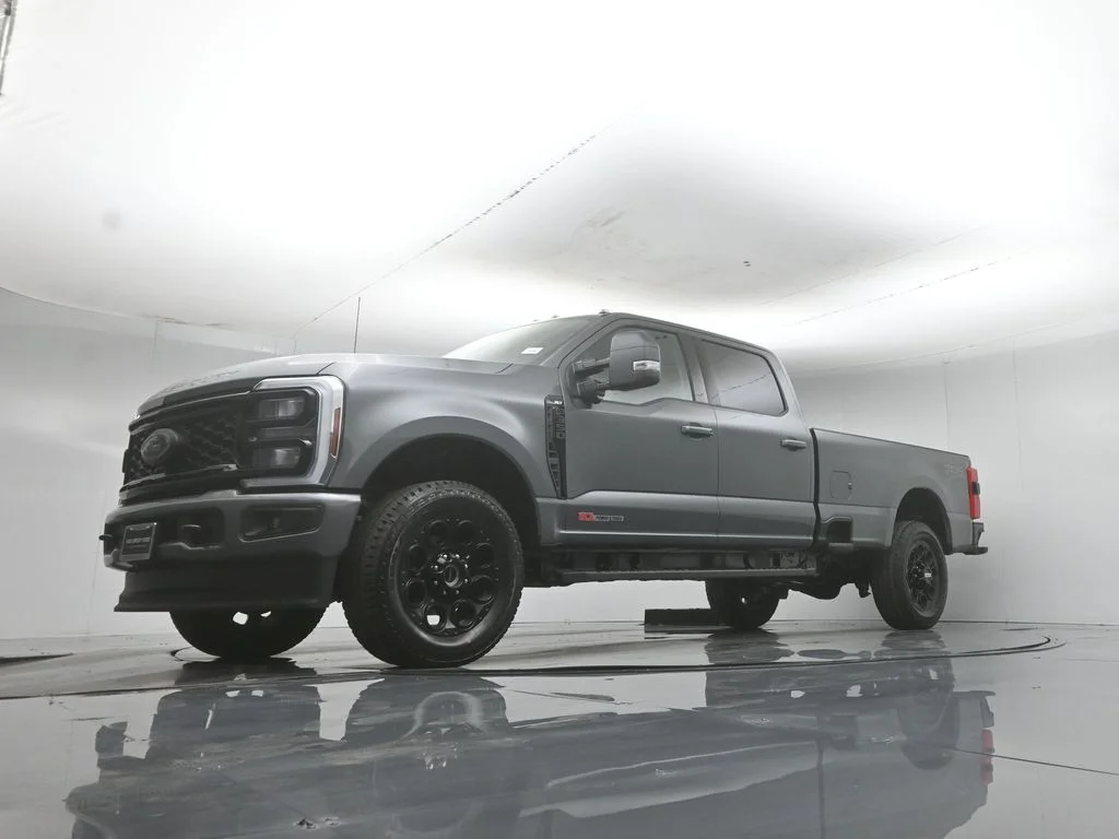 New 2026 Carbonized Gray Metallic Ford XLT image 45