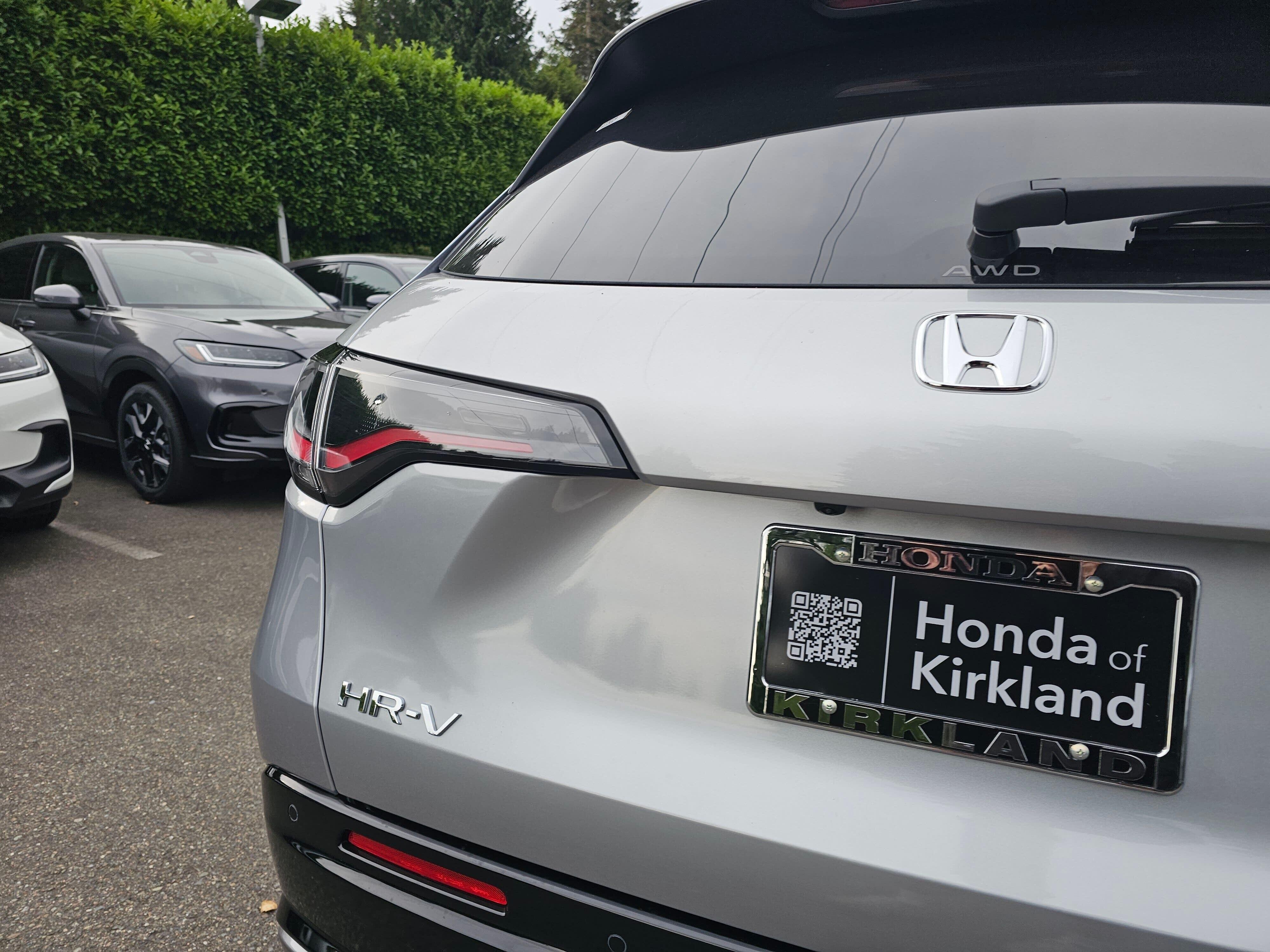 New 2027 Solar Silver Metallic Honda EX-L image 15