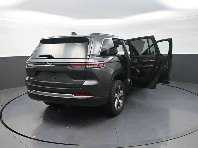 Used 2022 Gray Jeep 4xe image 35