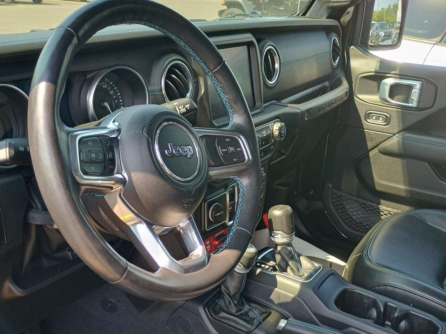 Used 2022 Black Clearcoat Jeep Unlimited Rubicon image 4
