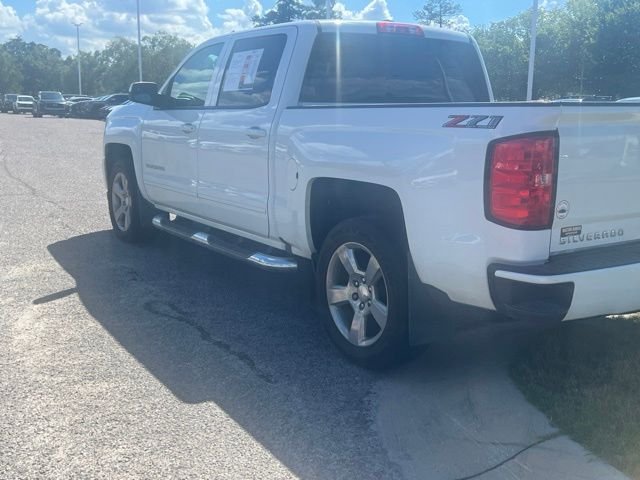 Used 2018 White Chevrolet LT image 3