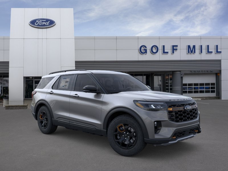 New 2026 Carbonized Gray Metallic Ford Tremor image 7