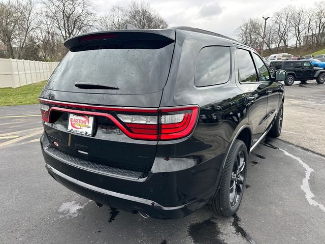 New 2026 Diamond Black Clear-Coat Exterior Paint Dodge GT image 6