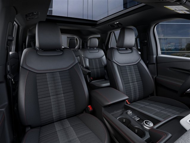 New 2027 Avalanche Gray Ford ST-Line image 10
