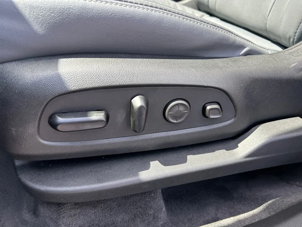 Certified Used 2020 Satin Steel Metallic Buick Premium image 16