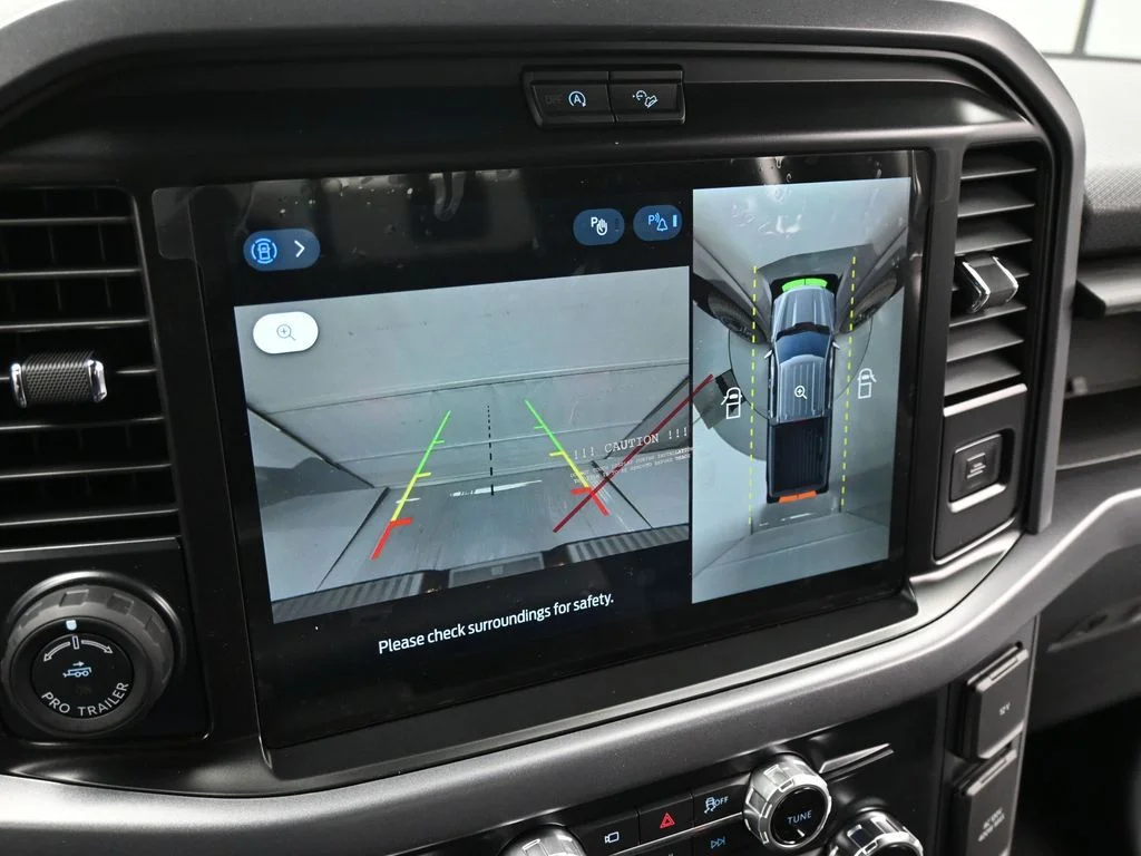 New 2026 Carbonized Gray Metallic Ford XLT image 15