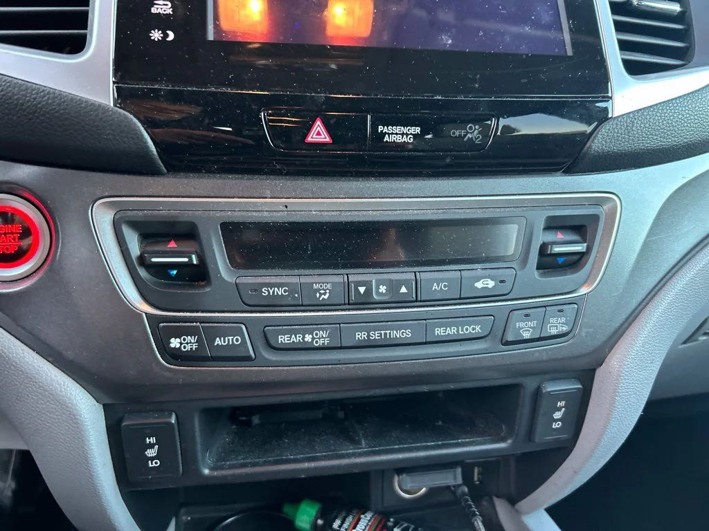 Used 2017  Honda EX-L image 13