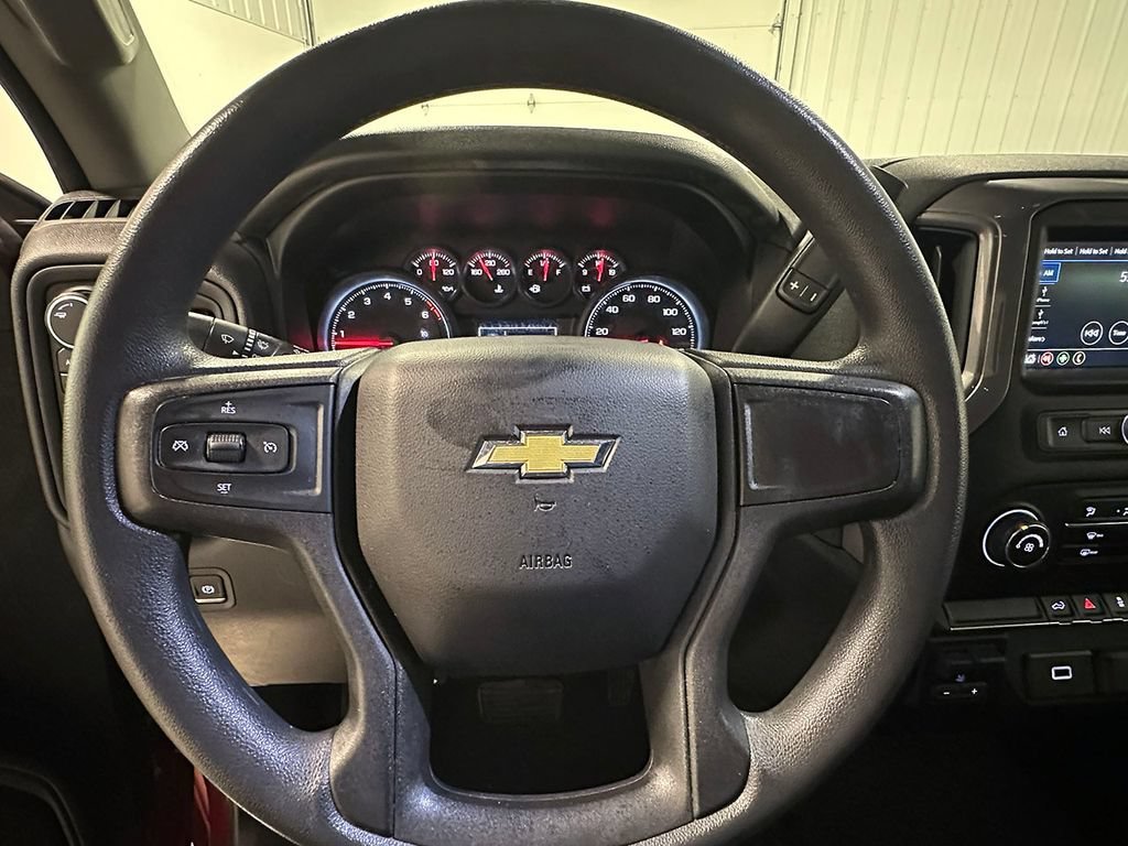 Used 2019 CAJUN RED TINTCOAT Chevrolet Custom image 29