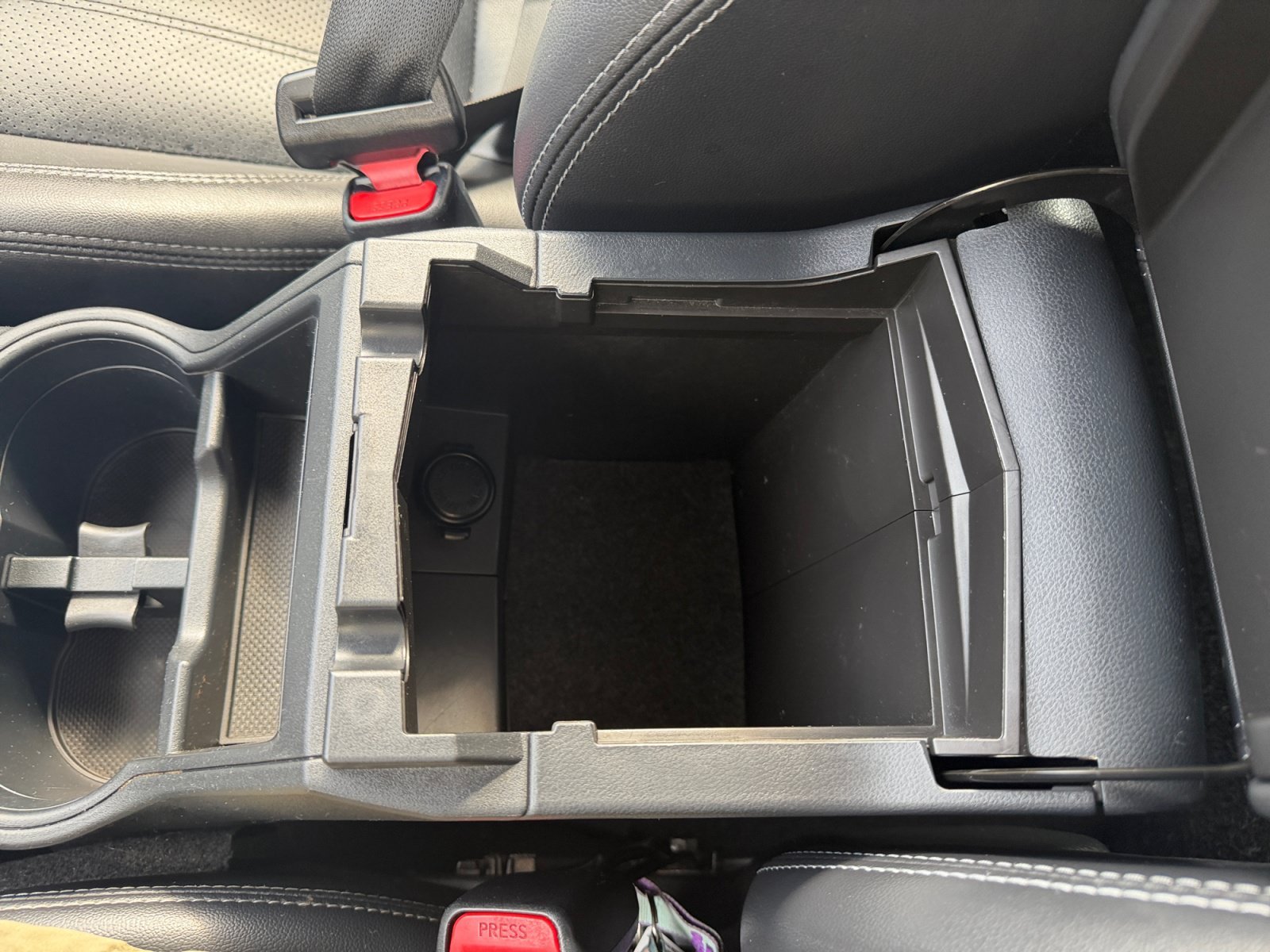 Used 2020 Magnetite Gray Metallic Subaru Limited image 18