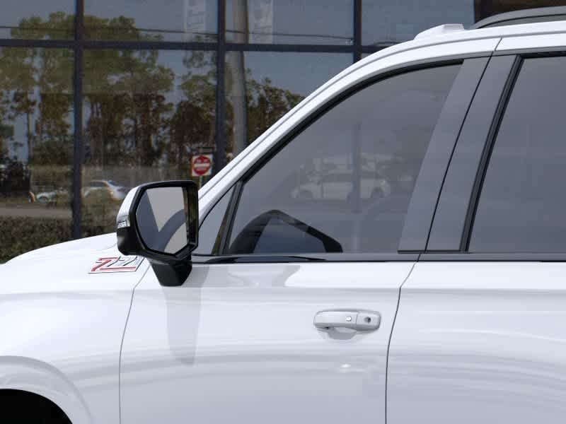 New 2026 Summit White Chevrolet Z71 image 12
