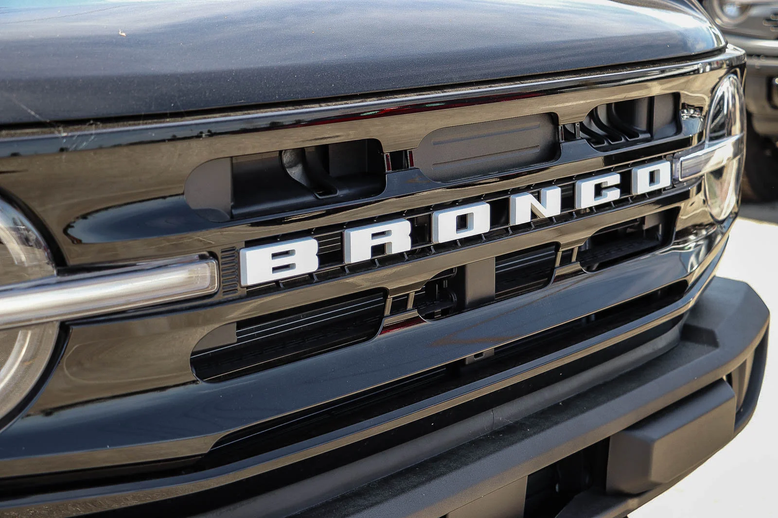 New 2026 Shadow Black Ford Outer Banks image 5
