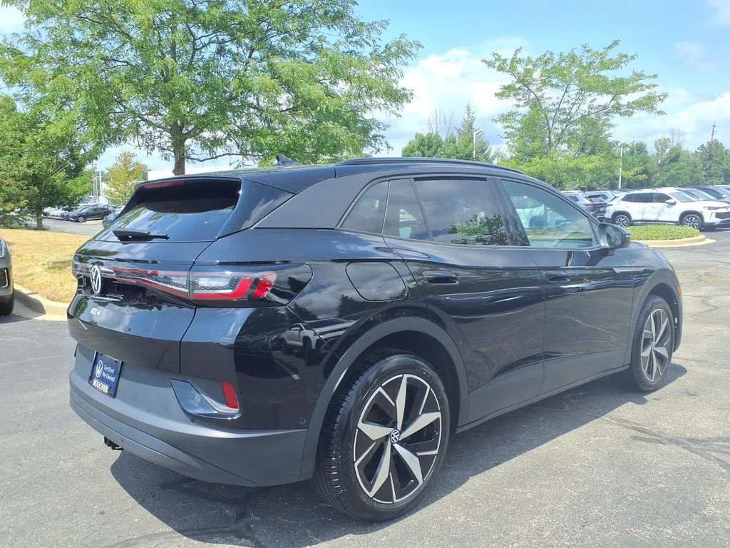 Certified 2023 Volkswagen ID.4 PRO S with VIN 1V2WNPE88PC052812 for sale in Franklin, WI