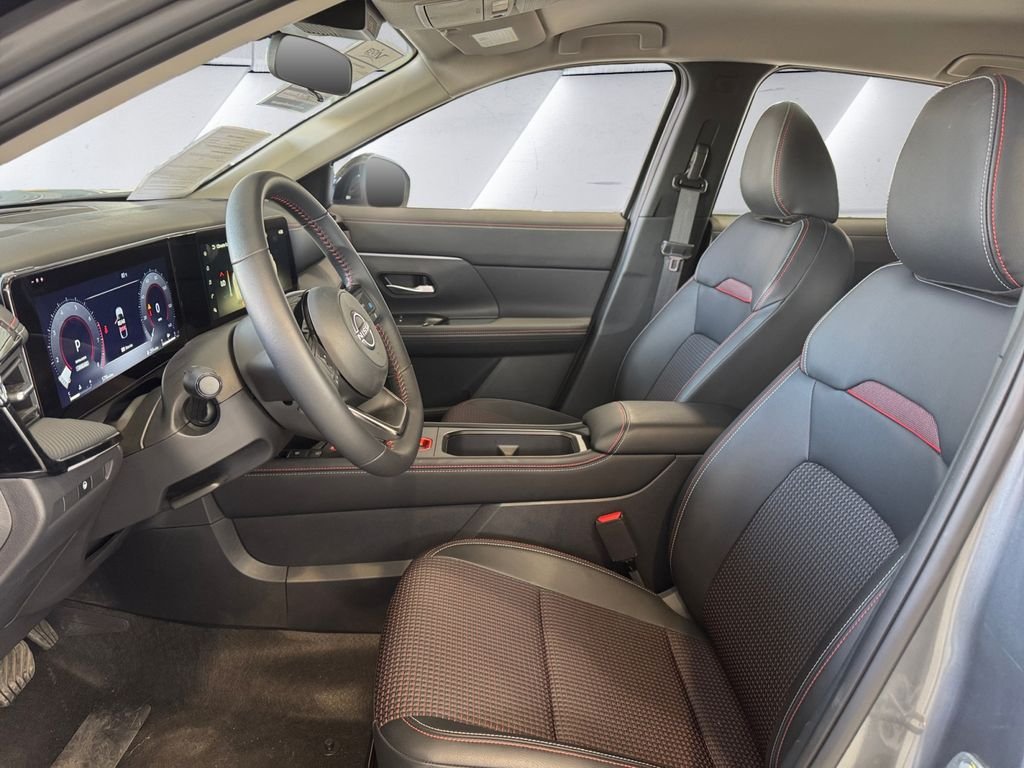 Certified Used 2025 Gray Nissan SR image 7