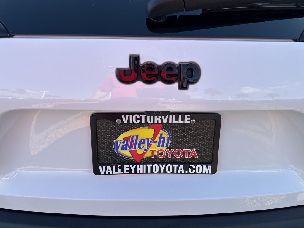 2023 Jeep Cherokee Altitude Lux - Photo 8