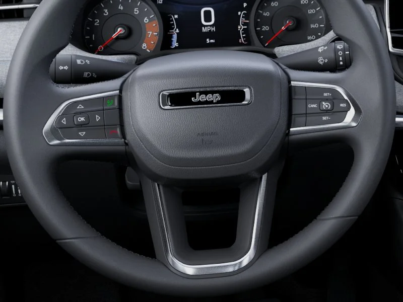 New 2026 Diamond Black Crystal Pearlcoat Jeep Latitude image 53