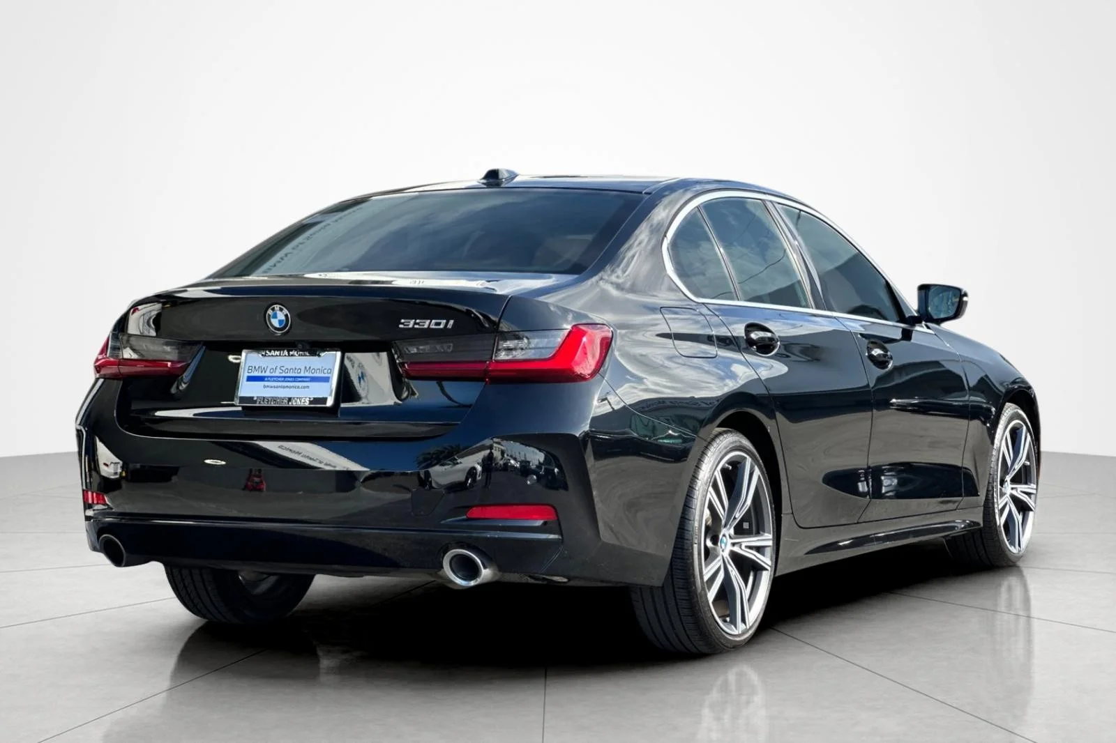 Used 2024 Jet Black BMW 330i image 5