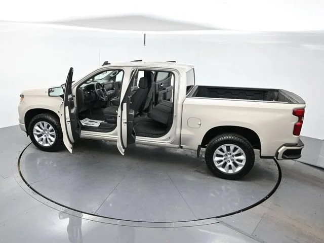 Used 2026 White Sands Chevrolet Custom image 38