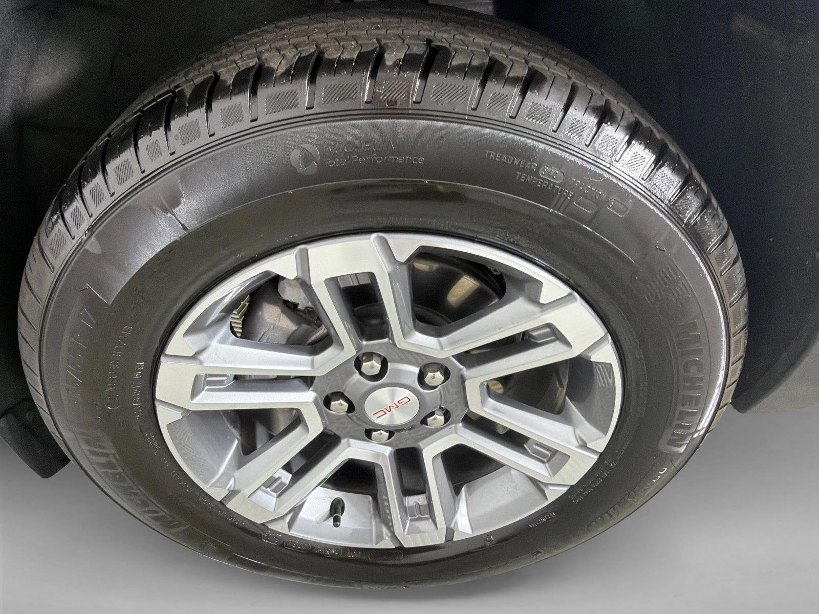 Used 2026 White GMC FWD Elevation image 12