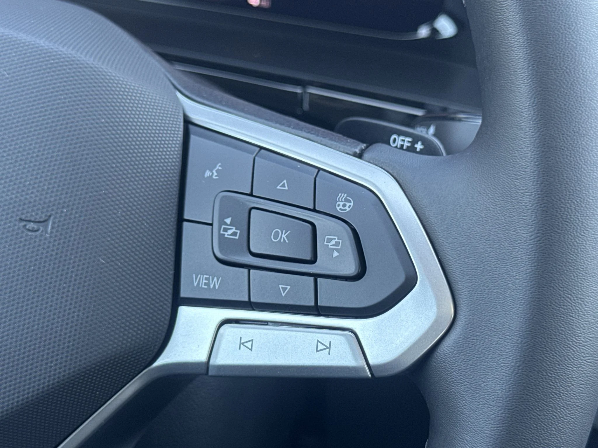 New 2026 Pure Gray Volkswagen 2.0T Peak Edition image 21