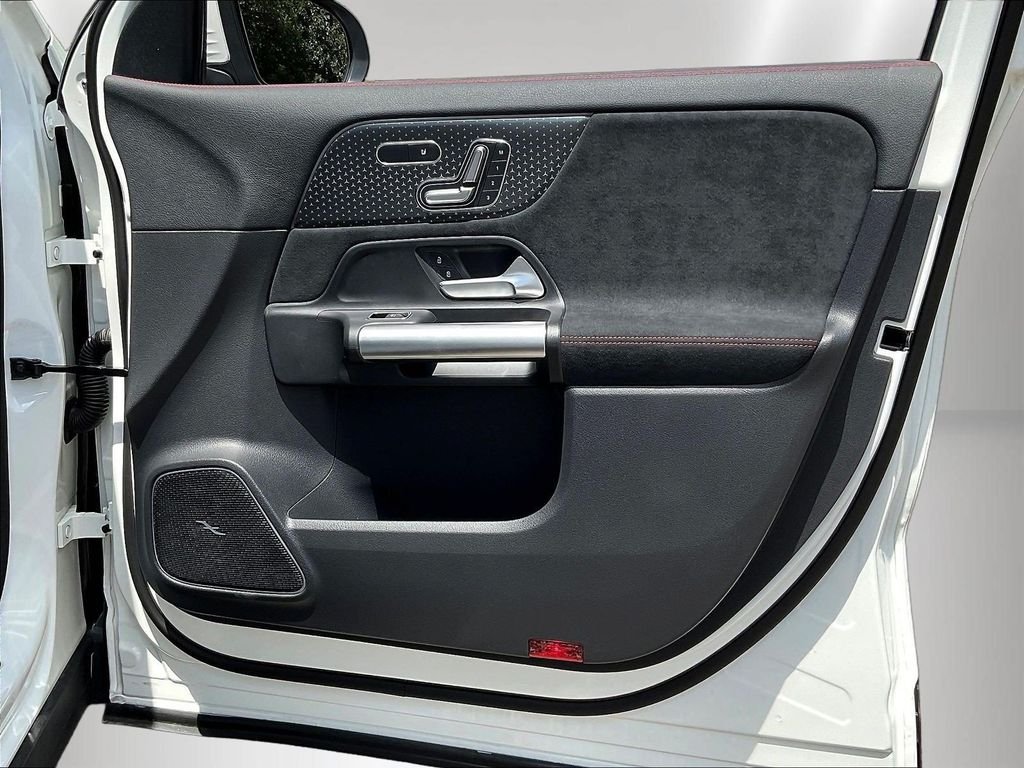 2025 Mercedes-Benz GLA GLA35 AMG - Photo 30
