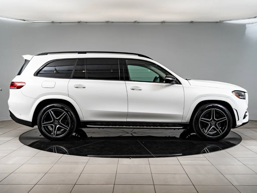 Used 2023 Polar White Mercedes-Benz GLS 580 image 11