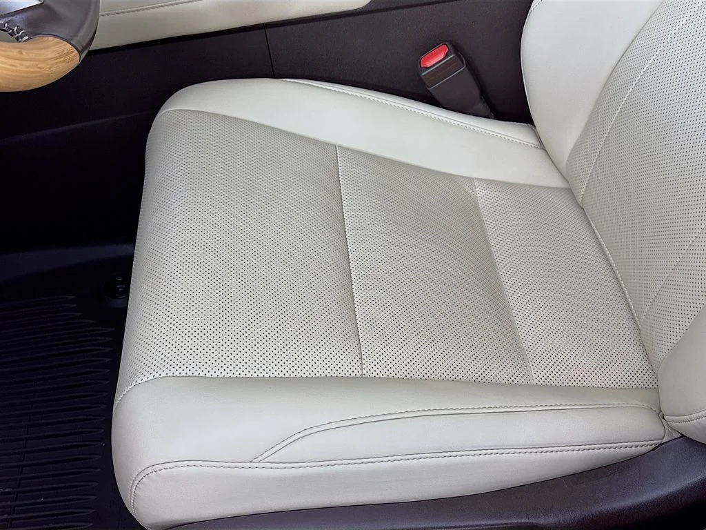 Used 2020 Red Lexus 350 image 20