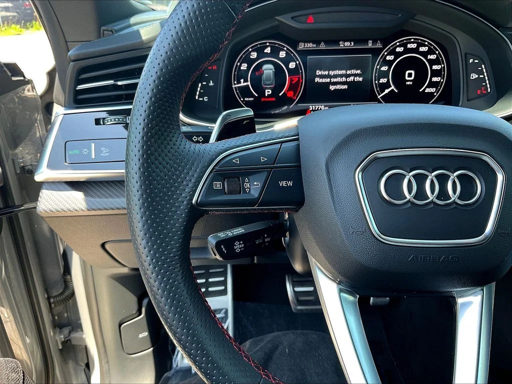 Used 2023  Audi 4.0T image 11