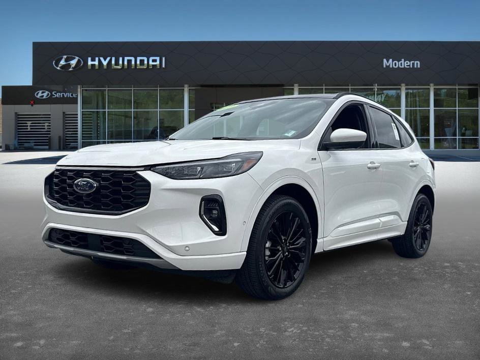 2023 Ford Escape ST-Line Elite