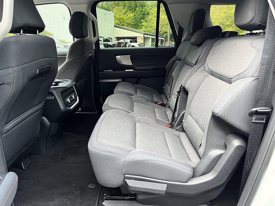 Used 2025 Oxford White Ford Active image 12