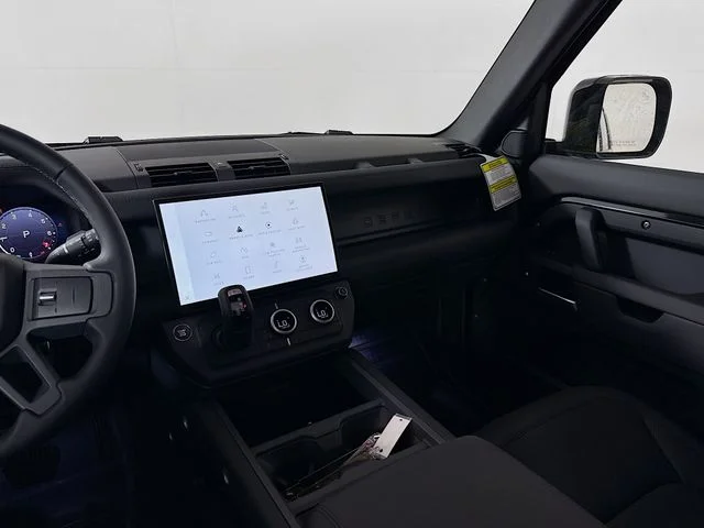 New 2026 Santorini Black Land Rover S image 25