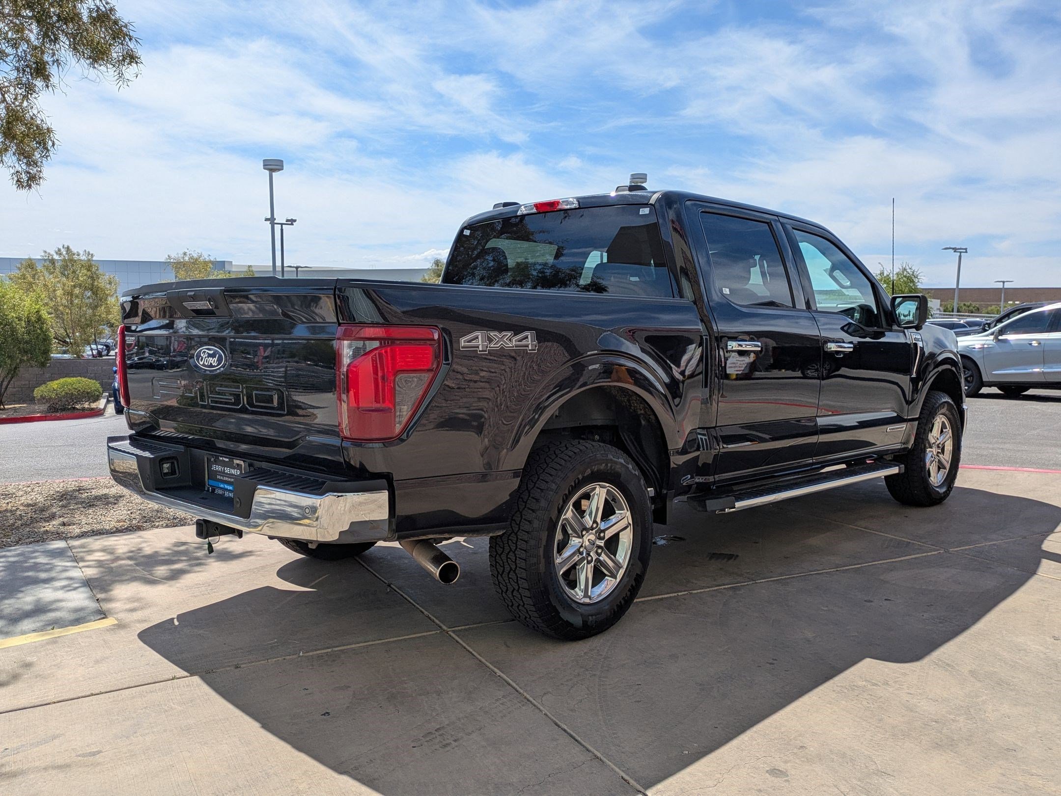 Used 2024  Ford XLT image 5