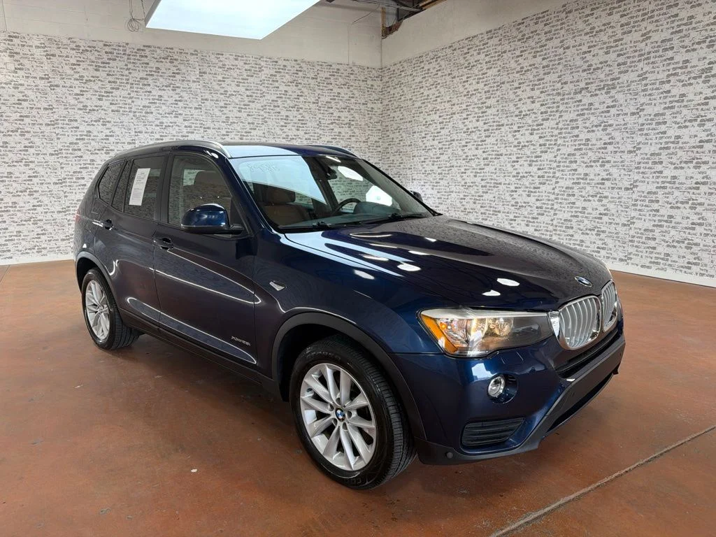Used 2017 Deep Sea Blue Metallic BMW xDrive28i image 1