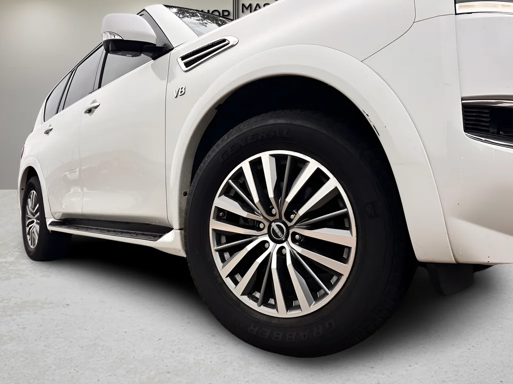 Used 2021 White Nissan SL image 26
