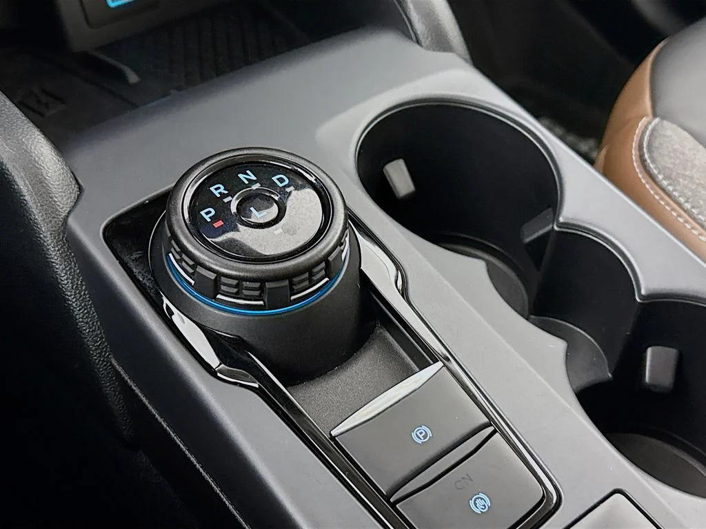 Used 2022 Black Ford Outer Banks image 17