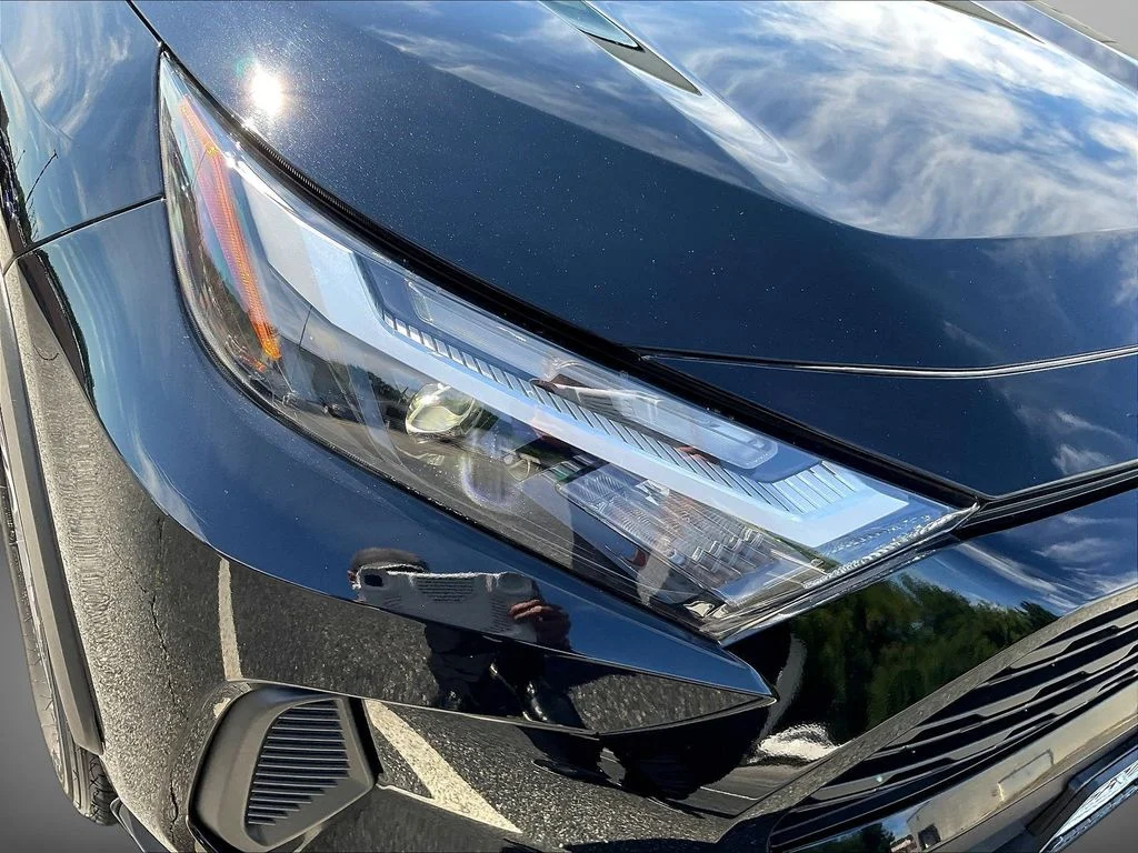 Used 2023 Black Toyota XLE image 33