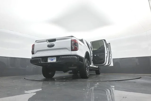 Used 2024 White Ford Lariat image 40