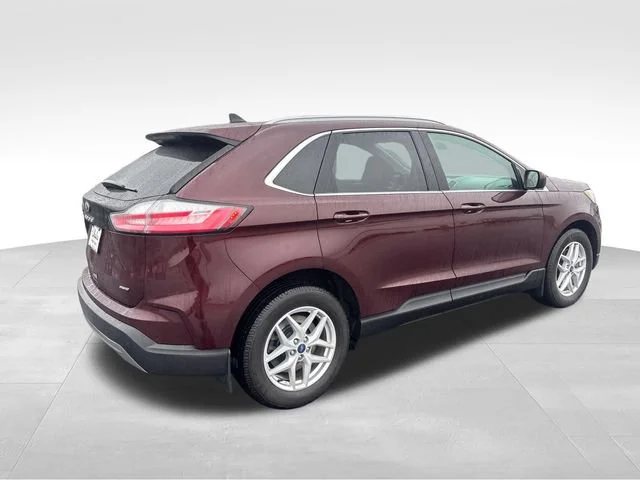 Used 2021 Red Ford SEL image 6