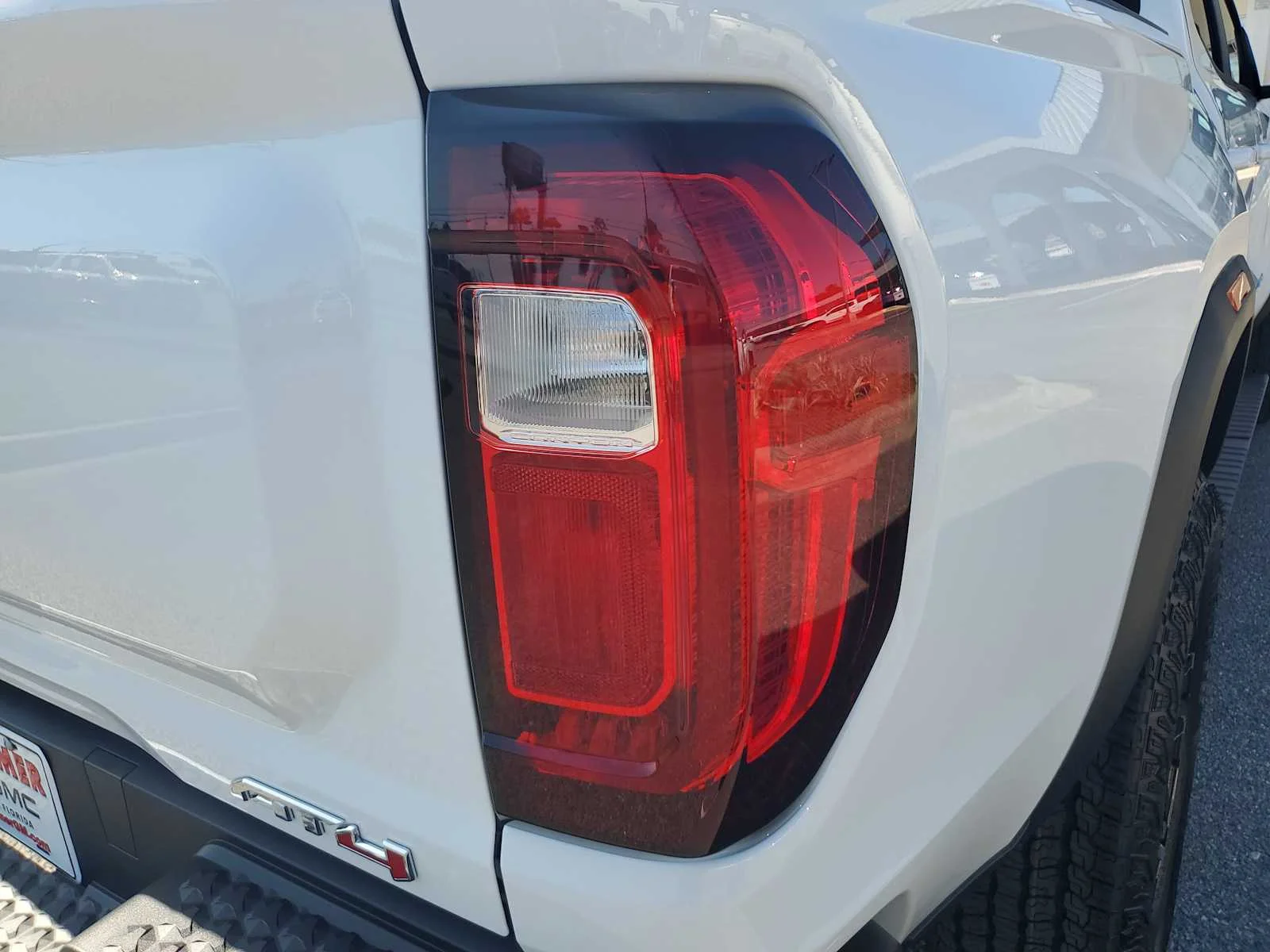 New 2026 Summit White GMC AT4 image 19