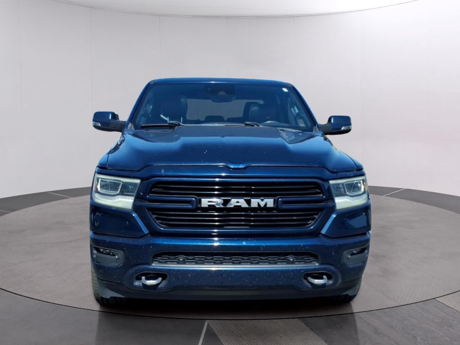 Used 2023 Diamond Black Crystal Pearlcoat Ram Laramie image 10