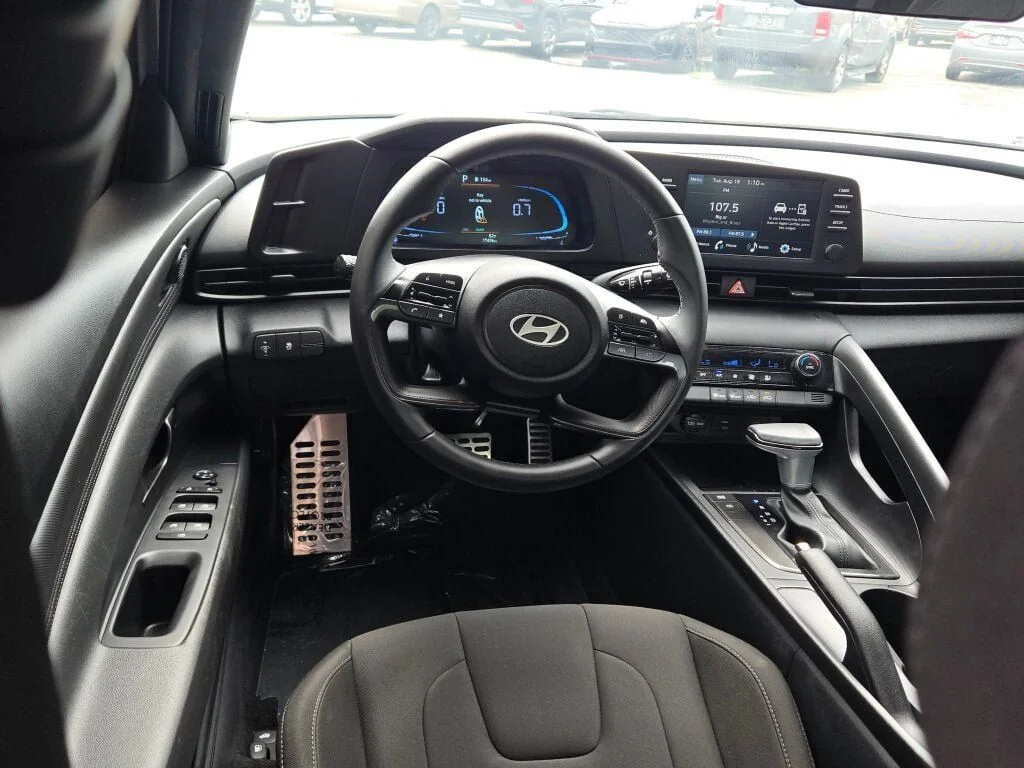 Used 2026 Gray Hyundai SEL Sport image 15